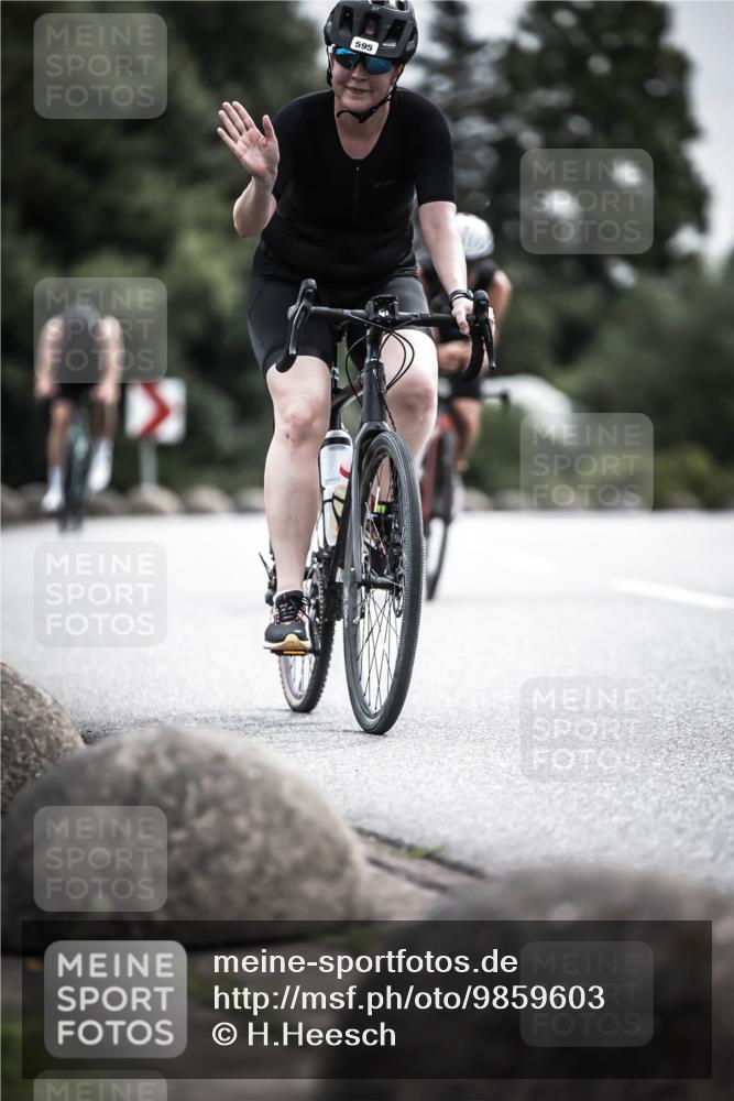 21.06.2026 - 29. Vierlanden-Triathlon H.Heesch http://msf.ph/oto/9859603 21.06.2026 10:32:23 Radfahren 13, 54, 84, 165, 169, 199, 239, 595 meine-sportfotos.de