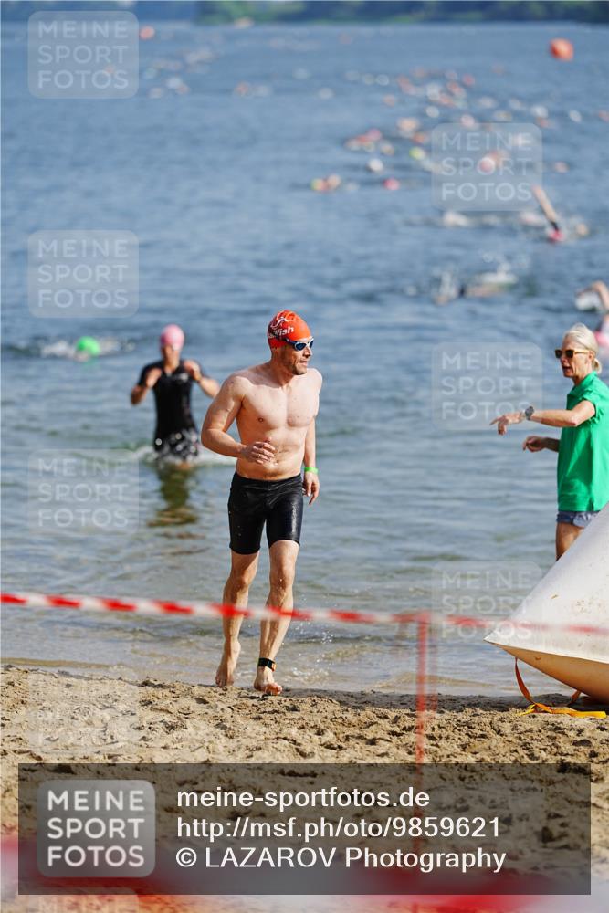 21.06.2026 - 29. Vierlanden-Triathlon LAZAROV Photography http://msf.ph/oto/9859621 21.06.2026 08:34:47 Schwimmen  meine-sportfotos.de
