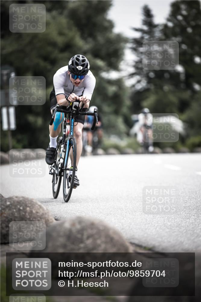 21.06.2026 - 29. Vierlanden-Triathlon H.Heesch http://msf.ph/oto/9859704 21.06.2026 10:32:31 Radfahren 12, 54, 93, 217, 239, 287, 299, 302, 324 meine-sportfotos.de