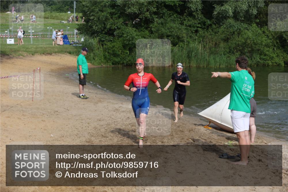 21.06.2026 - 29. Vierlanden-Triathlon Andreas Tolksdorf http://msf.ph/oto/9859716 21.06.2026 09:08:28 Schwimmen 226, 233, 257, 268 meine-sportfotos.de
