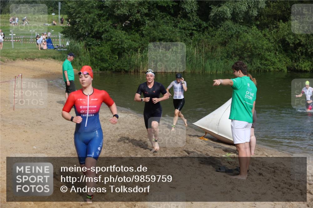 21.06.2026 - 29. Vierlanden-Triathlon Andreas Tolksdorf http://msf.ph/oto/9859759 21.06.2026 09:08:30 Schwimmen 226, 233, 257, 268 meine-sportfotos.de