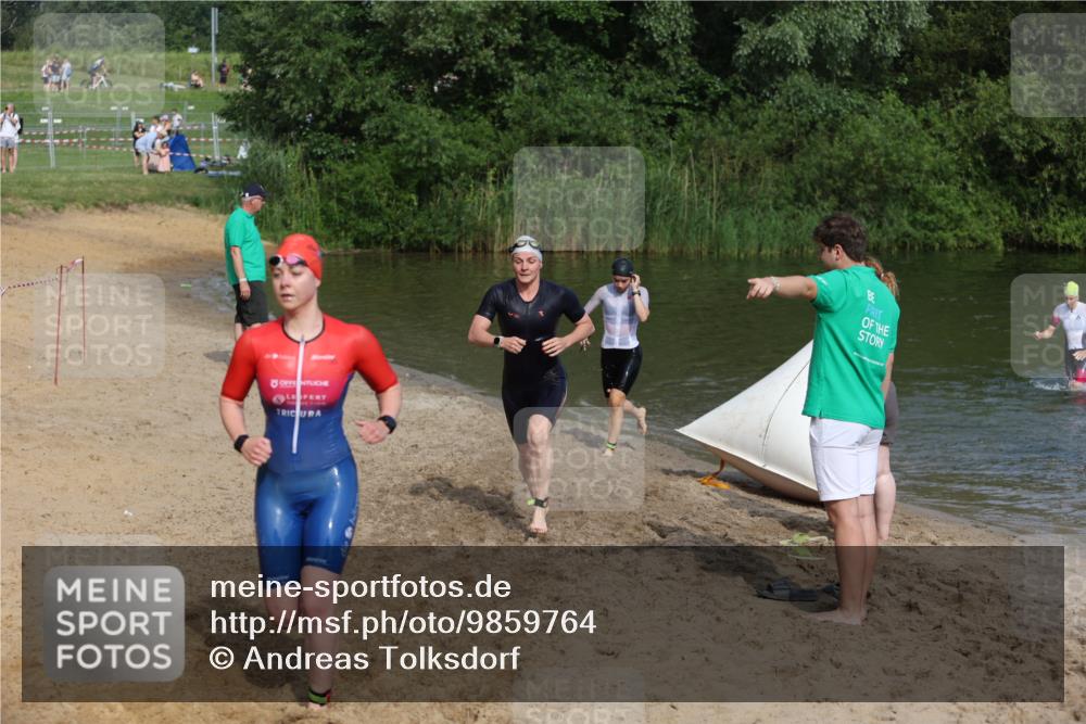 21.06.2026 - 29. Vierlanden-Triathlon Andreas Tolksdorf http://msf.ph/oto/9859764 21.06.2026 09:08:30 Schwimmen 226, 233, 257, 268 meine-sportfotos.de