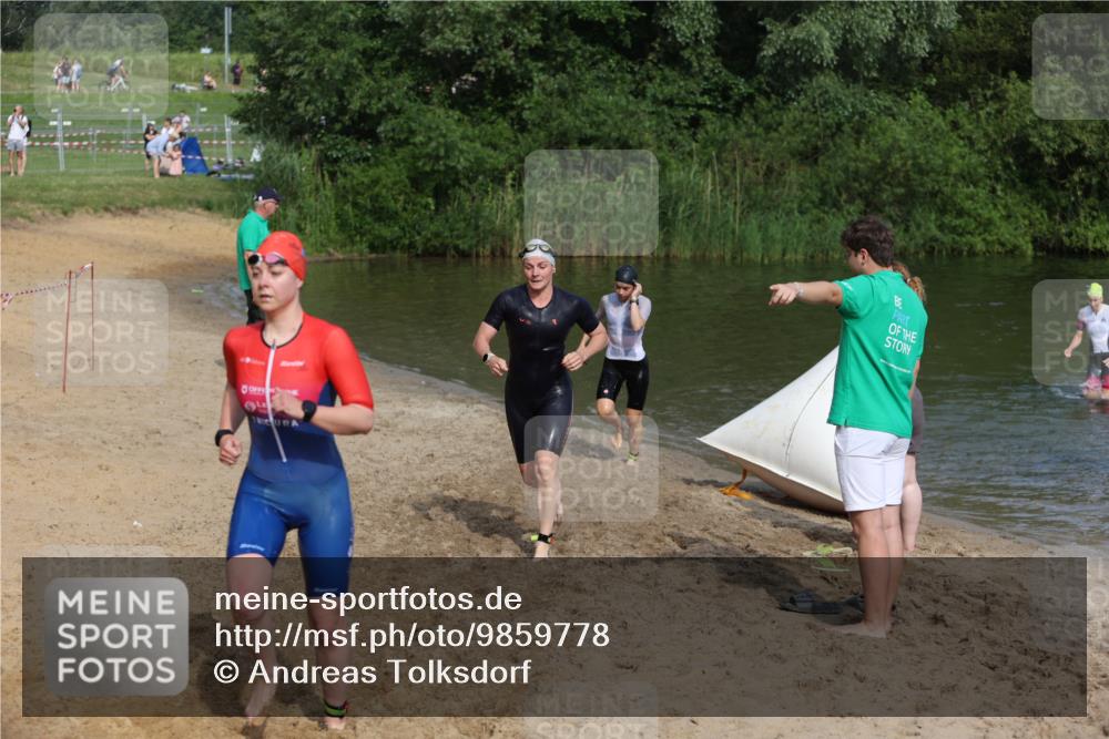 21.06.2026 - 29. Vierlanden-Triathlon Andreas Tolksdorf http://msf.ph/oto/9859778 21.06.2026 09:08:30 Schwimmen 226, 233, 257, 268 meine-sportfotos.de