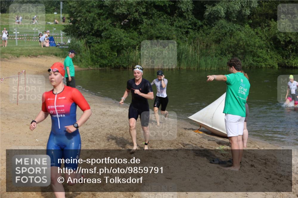 21.06.2026 - 29. Vierlanden-Triathlon Andreas Tolksdorf http://msf.ph/oto/9859791 21.06.2026 09:08:30 Schwimmen 226, 233, 257, 268 meine-sportfotos.de