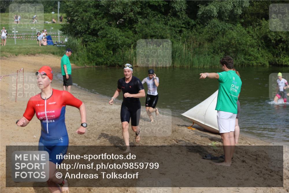 21.06.2026 - 29. Vierlanden-Triathlon Andreas Tolksdorf http://msf.ph/oto/9859799 21.06.2026 09:08:30 Schwimmen 226, 233, 257, 268 meine-sportfotos.de