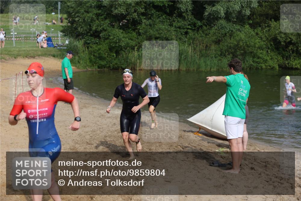 21.06.2026 - 29. Vierlanden-Triathlon Andreas Tolksdorf http://msf.ph/oto/9859804 21.06.2026 09:08:30 Schwimmen 226, 233, 257, 268 meine-sportfotos.de