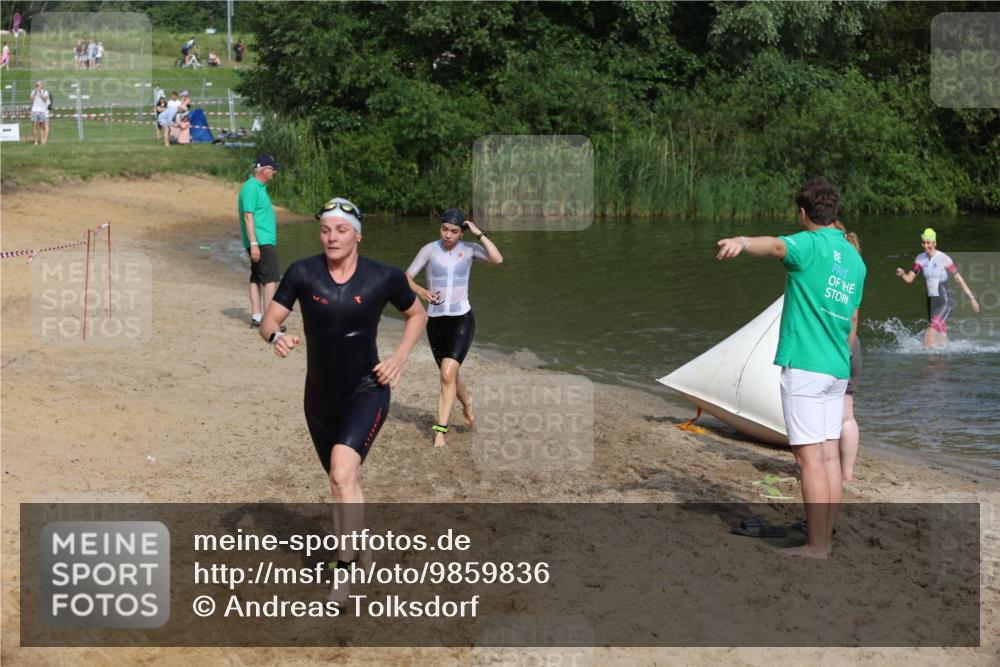 21.06.2026 - 29. Vierlanden-Triathlon Andreas Tolksdorf http://msf.ph/oto/9859836 21.06.2026 09:08:31 Schwimmen 226, 233, 257, 268 meine-sportfotos.de