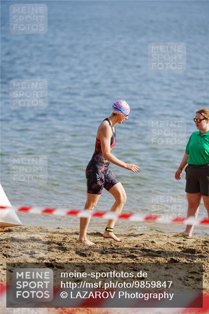 21.06.2026 - 29. Vierlanden-Triathlon LAZAROV Photography http://msf.ph/oto/9859847 21.06.2026 08:36:33 Schwimmen  meine-sportfotos.de