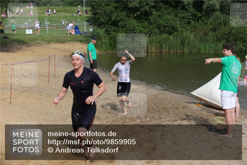 21.06.2026 - 29. Vierlanden-Triathlon Andreas Tolksdorf http://msf.ph/oto/9859905 21.06.2026 09:08:31 Schwimmen 226, 233, 257, 268 meine-sportfotos.de