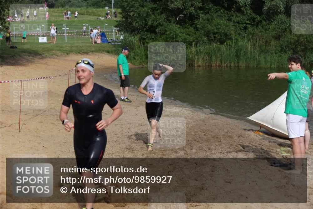 21.06.2026 - 29. Vierlanden-Triathlon Andreas Tolksdorf http://msf.ph/oto/9859927 21.06.2026 09:08:32 Schwimmen 226, 233, 257, 268 meine-sportfotos.de