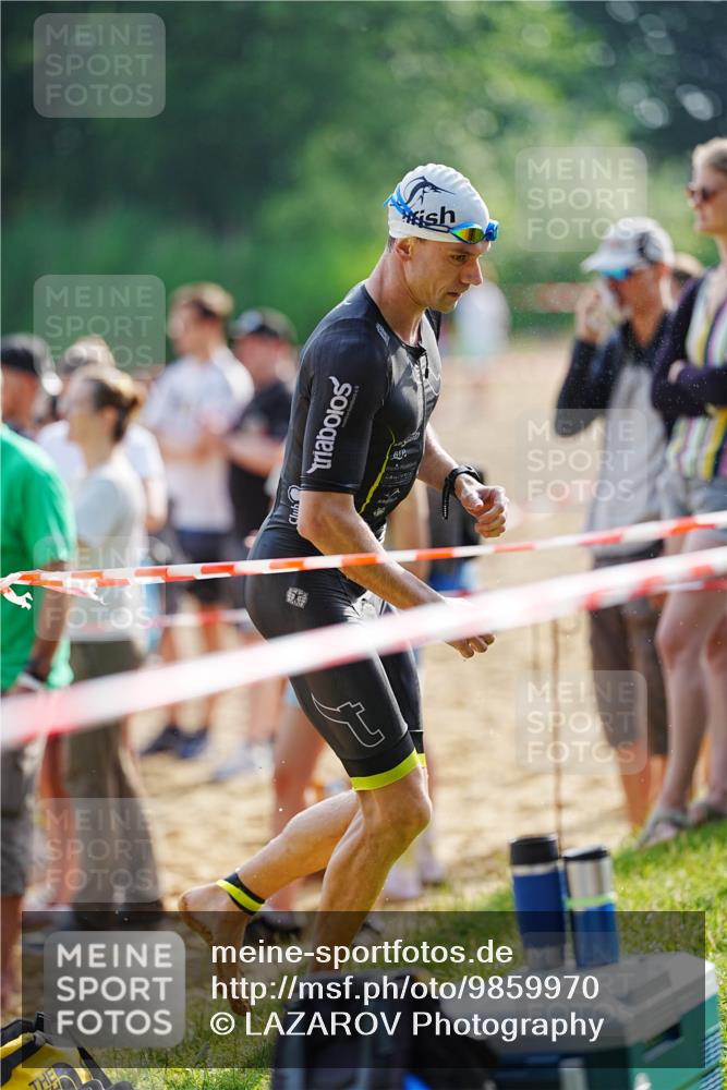 21.06.2026 - 29. Vierlanden-Triathlon LAZAROV Photography http://msf.ph/oto/9859970 21.06.2026 08:38:03 Schwimmen 13, 37 meine-sportfotos.de