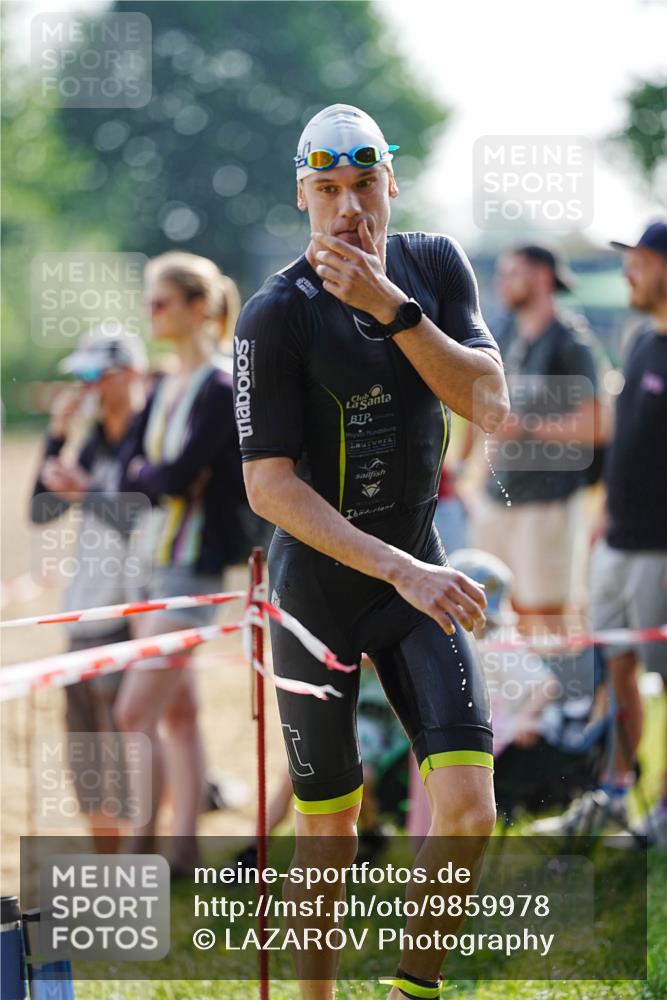 21.06.2026 - 29. Vierlanden-Triathlon LAZAROV Photography http://msf.ph/oto/9859978 21.06.2026 08:38:04 Schwimmen 13, 37 meine-sportfotos.de