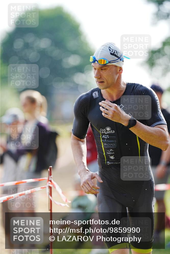 21.06.2026 - 29. Vierlanden-Triathlon LAZAROV Photography http://msf.ph/oto/9859990 21.06.2026 08:38:05 Schwimmen 13, 37 meine-sportfotos.de