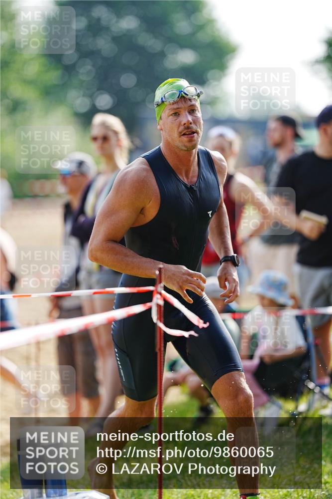 21.06.2026 - 29. Vierlanden-Triathlon LAZAROV Photography http://msf.ph/oto/9860065 21.06.2026 08:38:22 Schwimmen 12, 45, 76, 77 meine-sportfotos.de