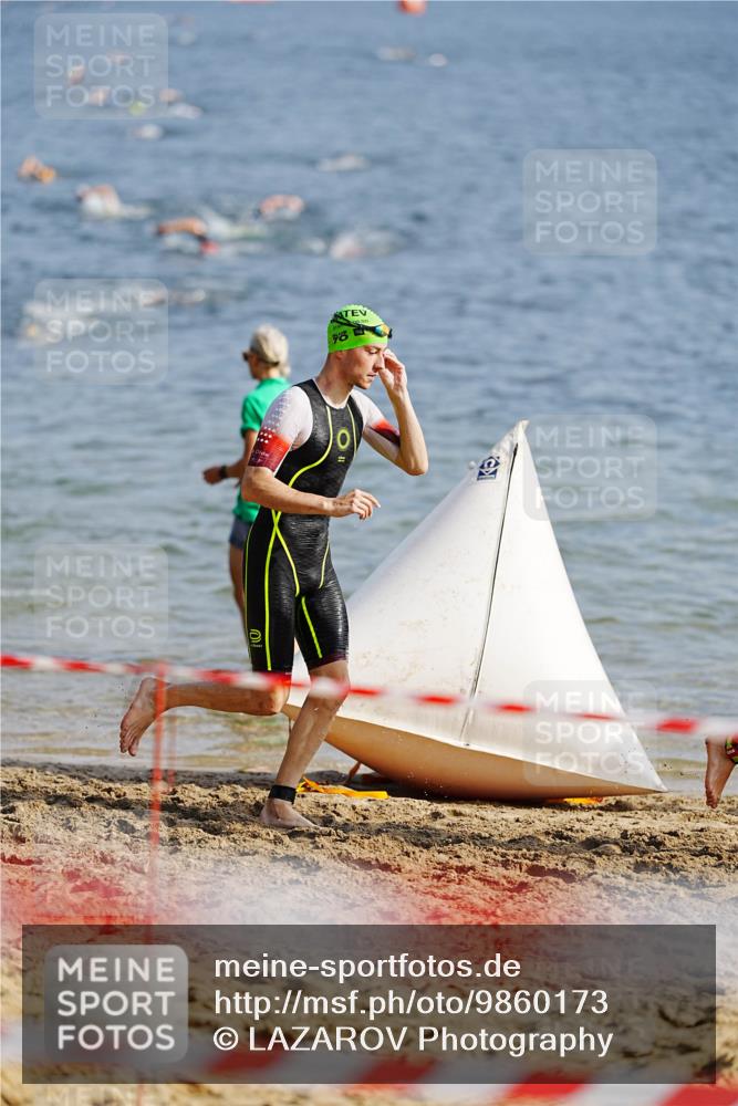 21.06.2026 - 29. Vierlanden-Triathlon LAZAROV Photography http://msf.ph/oto/9860173 21.06.2026 08:38:49 Schwimmen 60 meine-sportfotos.de