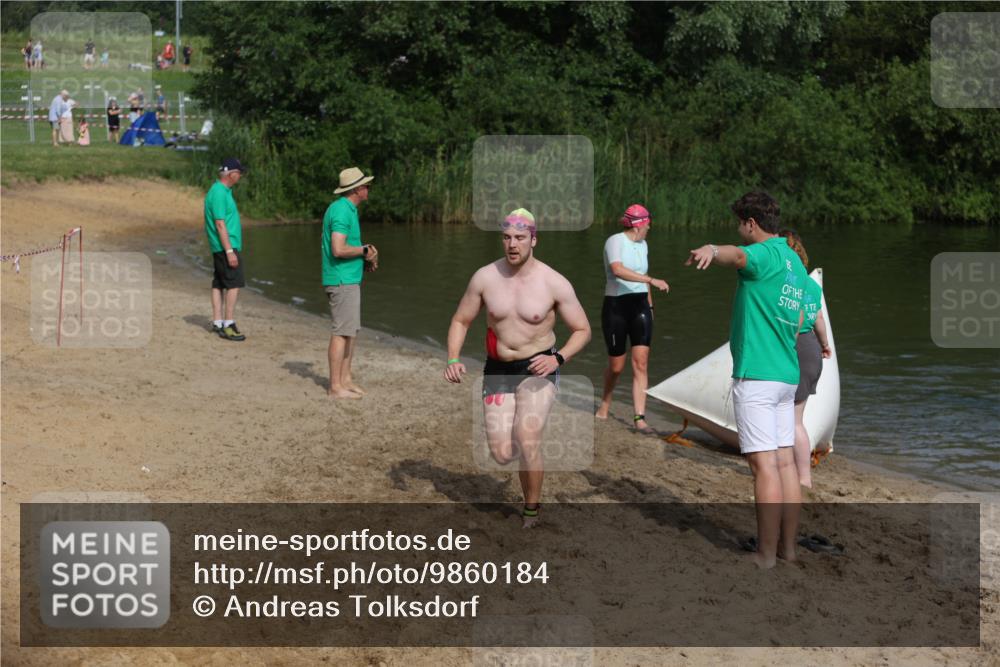 21.06.2026 - 29. Vierlanden-Triathlon Andreas Tolksdorf http://msf.ph/oto/9860184 21.06.2026 09:09:27 Schwimmen 291 meine-sportfotos.de