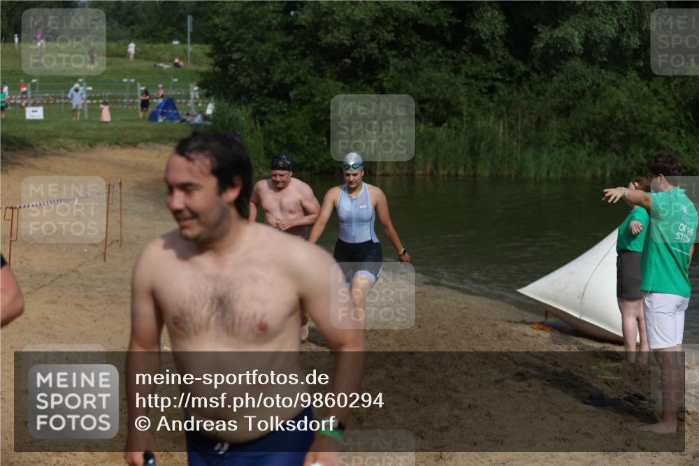 21.06.2026 - 29. Vierlanden-Triathlon Andreas Tolksdorf http://msf.ph/oto/9860294 21.06.2026 09:10:39 Schwimmen 267, 271, 274, 284, 293, 298, 301 meine-sportfotos.de