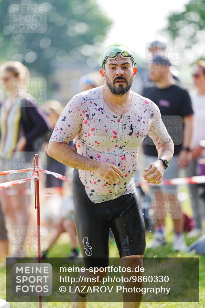 21.06.2026 - 29. Vierlanden-Triathlon LAZAROV Photography http://msf.ph/oto/9860330 21.06.2026 08:40:56 Schwimmen 18, 164 meine-sportfotos.de