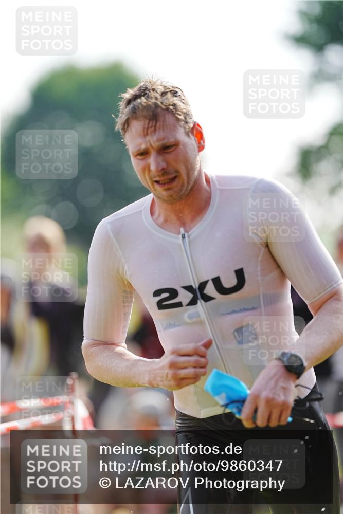 21.06.2026 - 29. Vierlanden-Triathlon LAZAROV Photography http://msf.ph/oto/9860347 21.06.2026 08:40:59 Schwimmen 18, 129, 164 meine-sportfotos.de