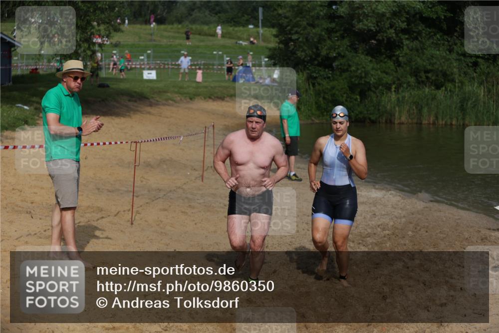 21.06.2026 - 29. Vierlanden-Triathlon Andreas Tolksdorf http://msf.ph/oto/9860350 21.06.2026 09:10:40 Schwimmen 267, 271, 274, 284, 293, 298, 301 meine-sportfotos.de