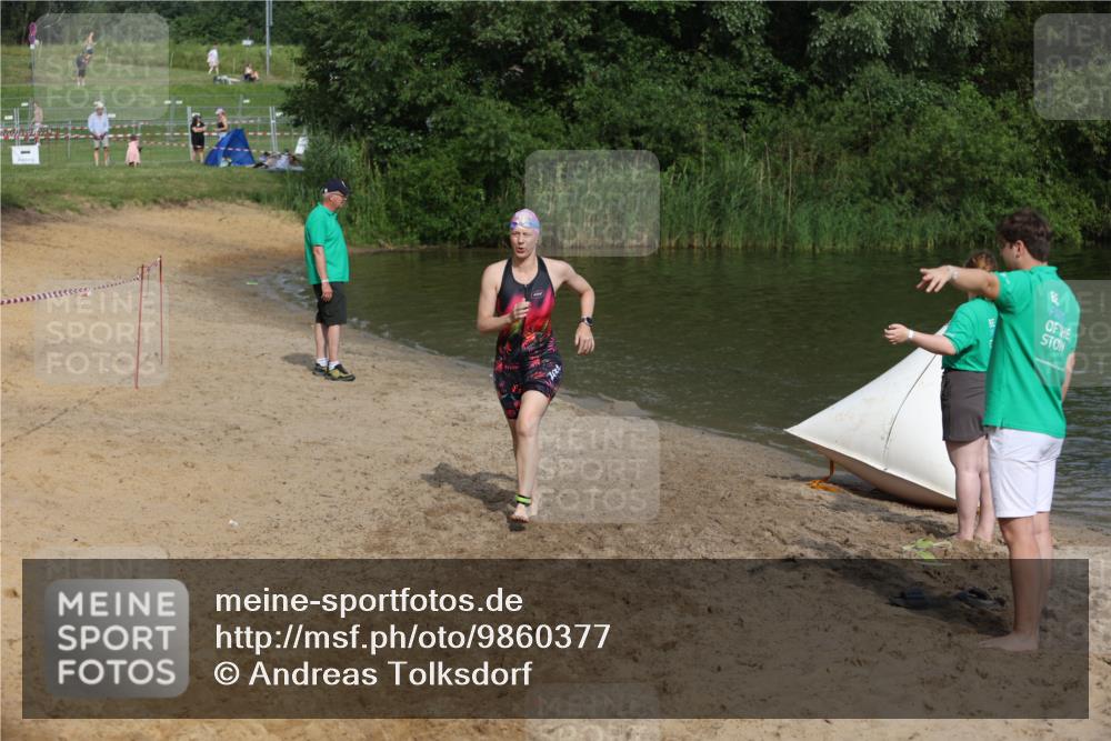 21.06.2026 - 29. Vierlanden-Triathlon Andreas Tolksdorf http://msf.ph/oto/9860377 21.06.2026 09:10:47 Schwimmen 273, 274, 301 meine-sportfotos.de