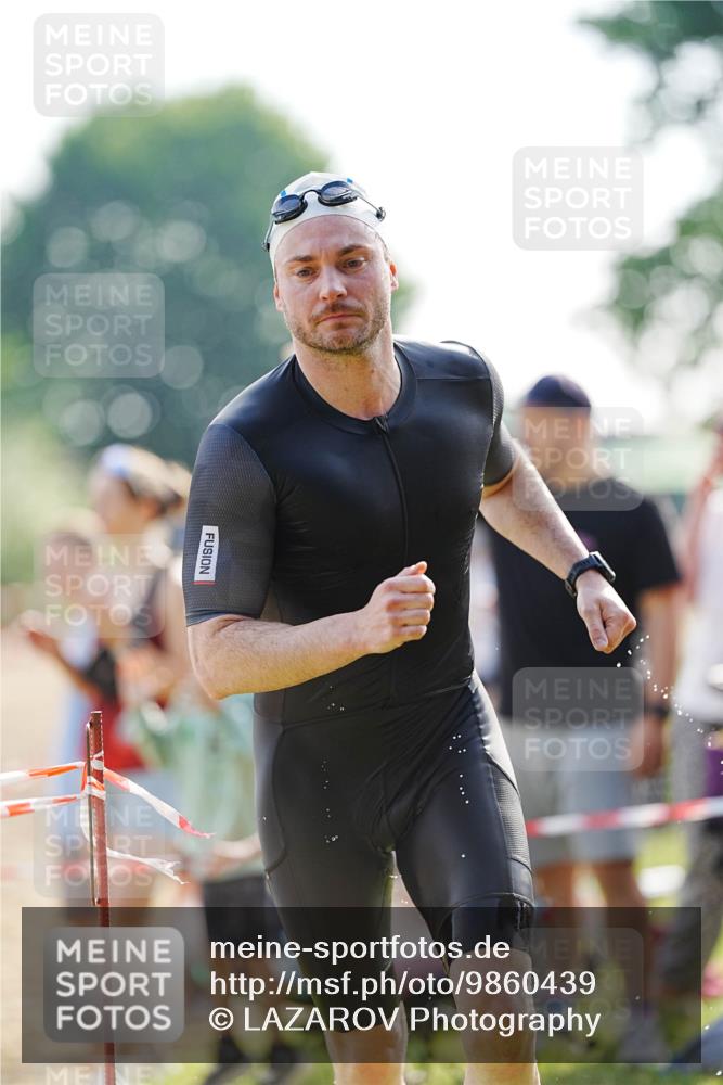 21.06.2026 - 29. Vierlanden-Triathlon LAZAROV Photography http://msf.ph/oto/9860439 21.06.2026 08:41:27 Schwimmen 14, 145 meine-sportfotos.de