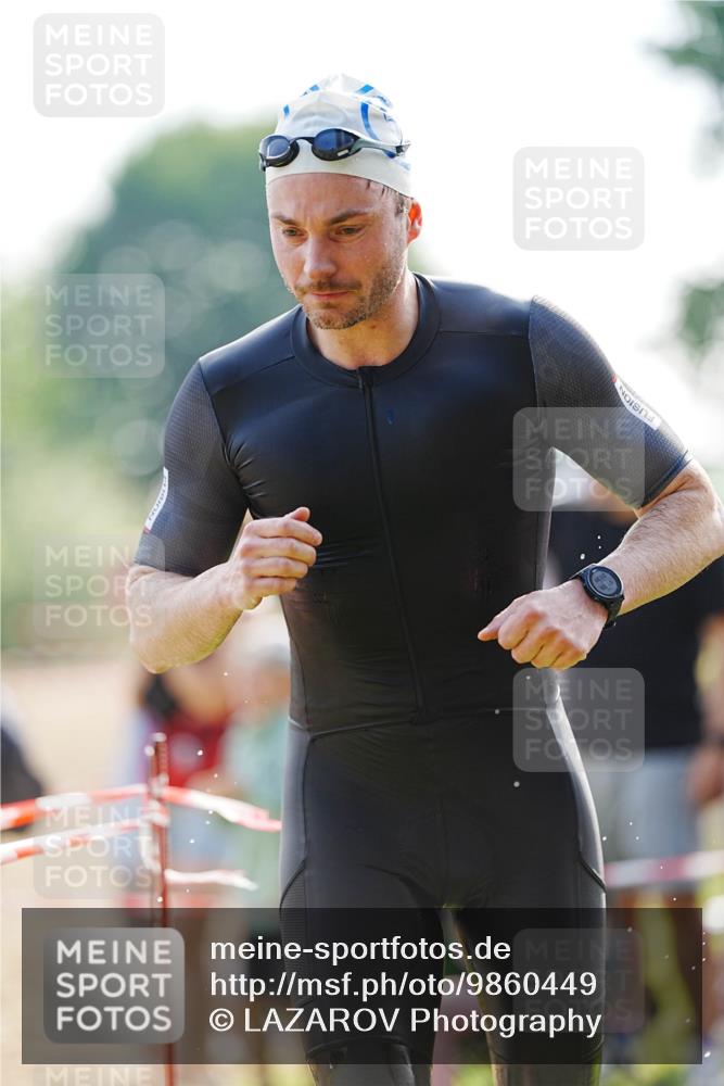 21.06.2026 - 29. Vierlanden-Triathlon LAZAROV Photography http://msf.ph/oto/9860449 21.06.2026 08:41:28 Schwimmen 14, 145 meine-sportfotos.de