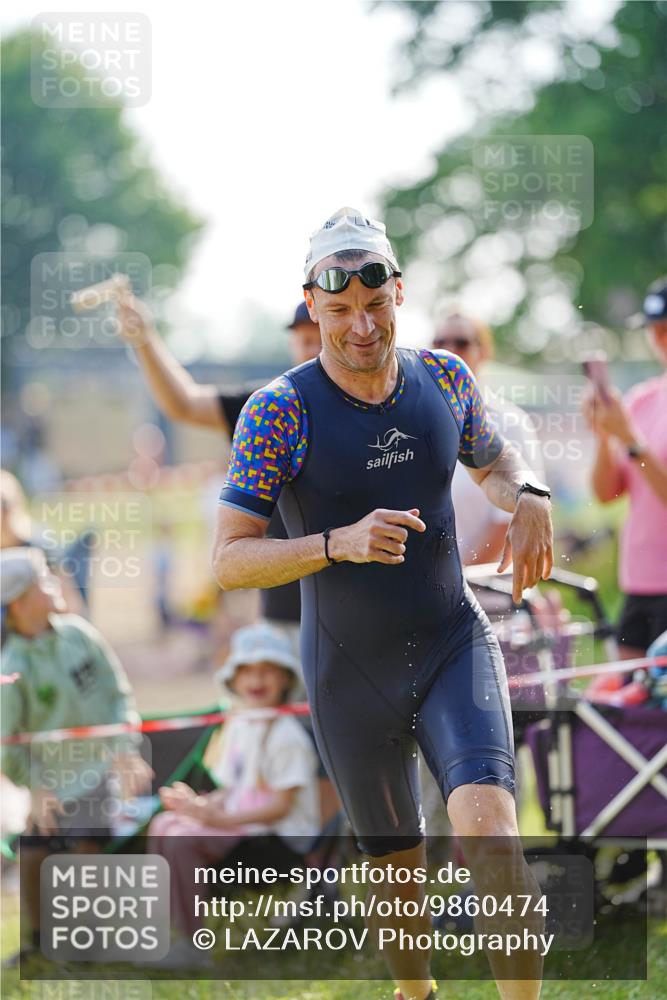 21.06.2026 - 29. Vierlanden-Triathlon LAZAROV Photography http://msf.ph/oto/9860474 21.06.2026 08:41:33 Schwimmen 14, 145 meine-sportfotos.de