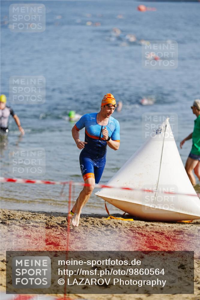 21.06.2026 - 29. Vierlanden-Triathlon LAZAROV Photography http://msf.ph/oto/9860564 21.06.2026 08:42:28 Schwimmen 43 meine-sportfotos.de