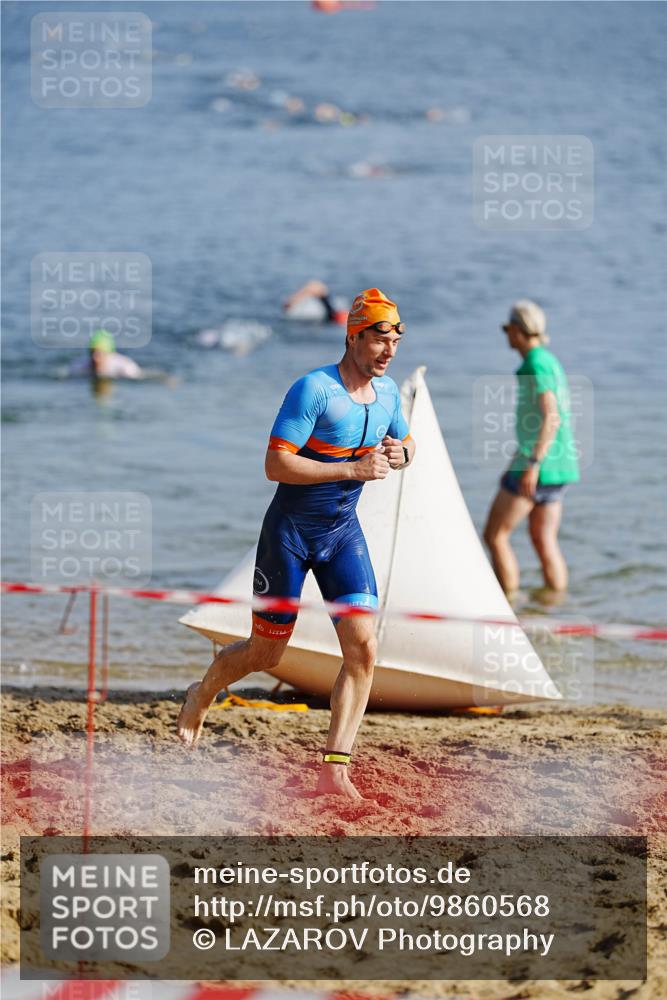 21.06.2026 - 29. Vierlanden-Triathlon LAZAROV Photography http://msf.ph/oto/9860568 21.06.2026 08:42:28 Schwimmen 43 meine-sportfotos.de