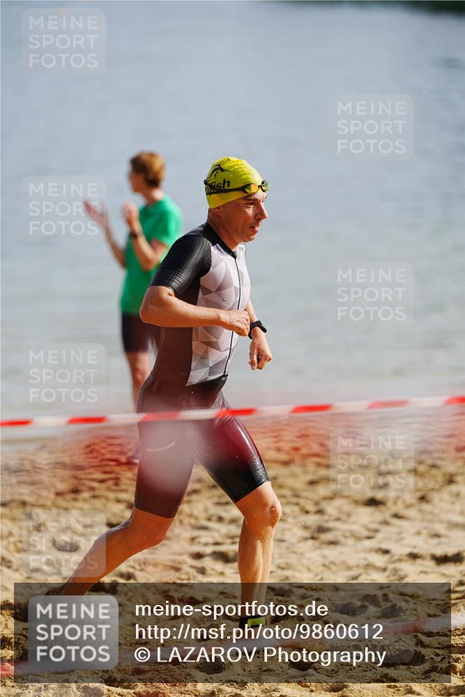 21.06.2026 - 29. Vierlanden-Triathlon LAZAROV Photography http://msf.ph/oto/9860612 21.06.2026 08:42:38 Schwimmen 43, 148, 193 meine-sportfotos.de