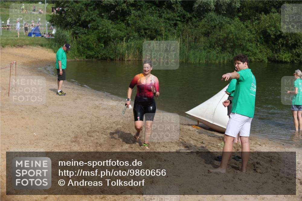 21.06.2026 - 29. Vierlanden-Triathlon Andreas Tolksdorf http://msf.ph/oto/9860656 21.06.2026 09:11:23 Schwimmen 223 meine-sportfotos.de