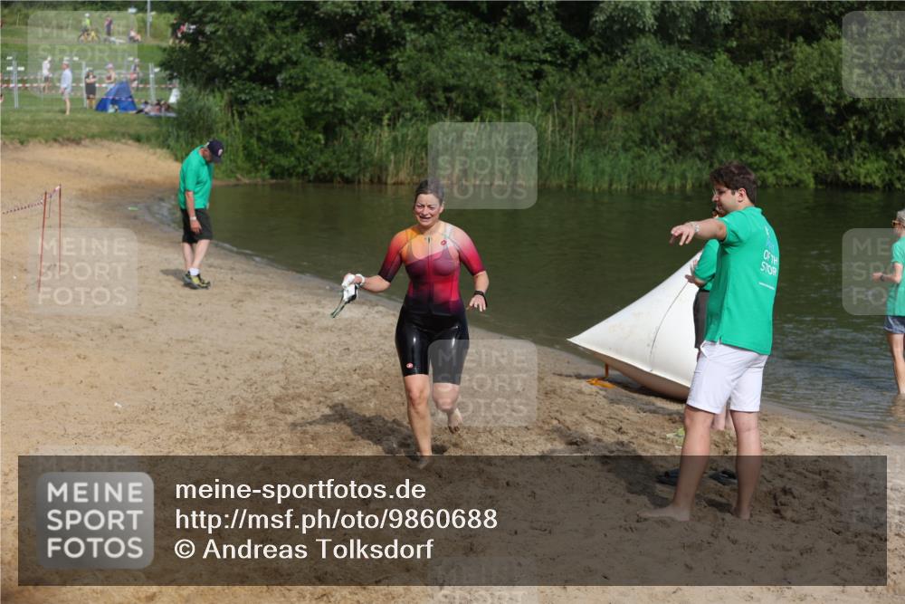 21.06.2026 - 29. Vierlanden-Triathlon Andreas Tolksdorf http://msf.ph/oto/9860688 21.06.2026 09:11:23 Schwimmen 223 meine-sportfotos.de