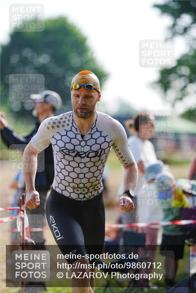 21.06.2026 - 29. Vierlanden-Triathlon LAZAROV Photography http://msf.ph/oto/9860712 21.06.2026 08:43:44 Schwimmen 42, 44, 88, 108, 154 meine-sportfotos.de