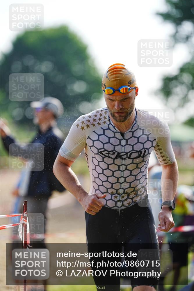 21.06.2026 - 29. Vierlanden-Triathlon LAZAROV Photography http://msf.ph/oto/9860715 21.06.2026 08:43:45 Schwimmen 42, 44, 88, 108, 154 meine-sportfotos.de