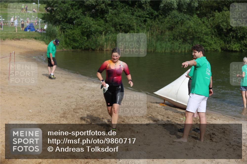 21.06.2026 - 29. Vierlanden-Triathlon Andreas Tolksdorf http://msf.ph/oto/9860717 21.06.2026 09:11:23 Schwimmen 223 meine-sportfotos.de