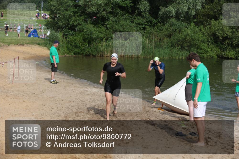 21.06.2026 - 29. Vierlanden-Triathlon Andreas Tolksdorf http://msf.ph/oto/9860772 21.06.2026 09:11:38 Schwimmen 91, 255, 264 meine-sportfotos.de