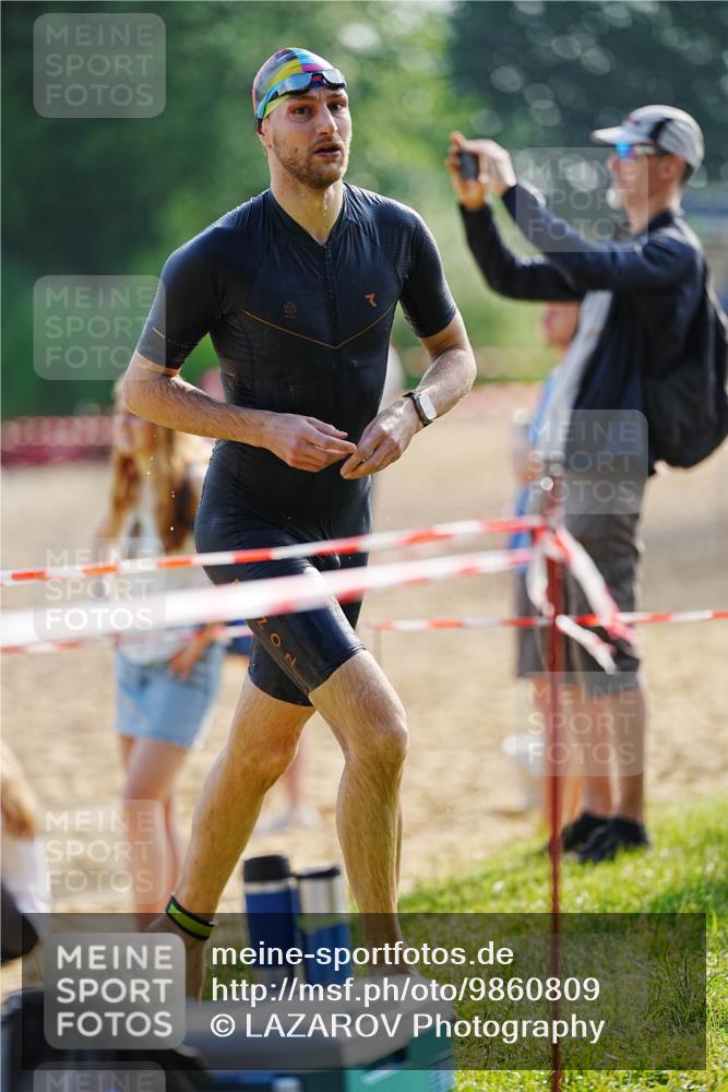 21.06.2026 - 29. Vierlanden-Triathlon LAZAROV Photography http://msf.ph/oto/9860809 21.06.2026 08:44:14 Schwimmen 4, 29, 34 meine-sportfotos.de