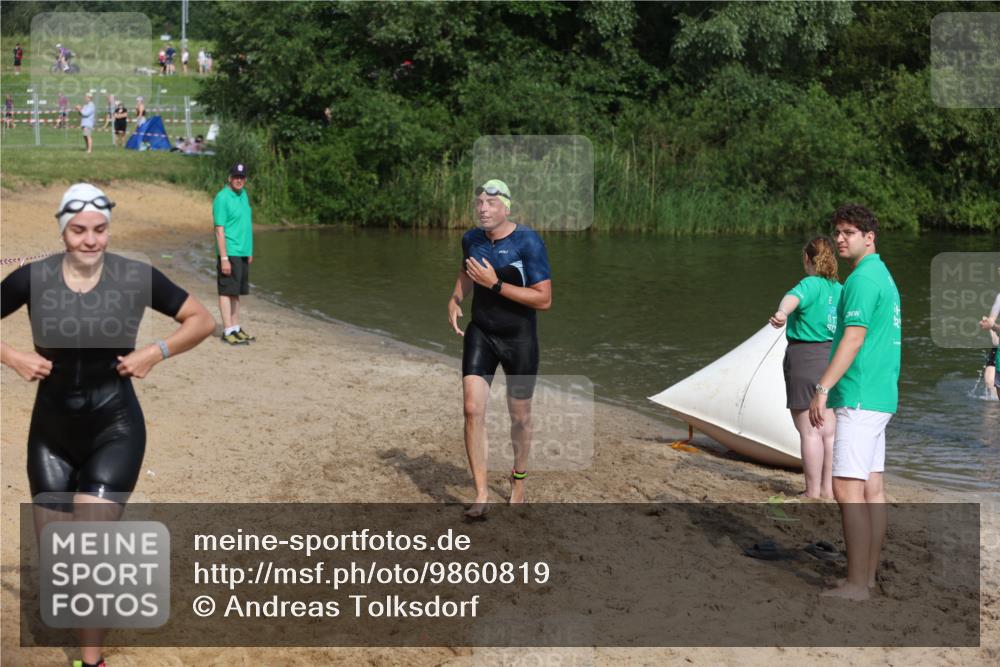 21.06.2026 - 29. Vierlanden-Triathlon Andreas Tolksdorf http://msf.ph/oto/9860819 21.06.2026 09:11:40 Schwimmen 91, 255, 264 meine-sportfotos.de