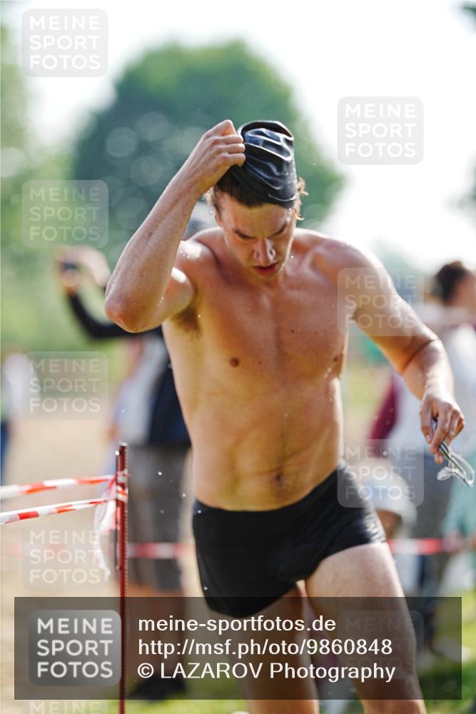 21.06.2026 - 29. Vierlanden-Triathlon LAZAROV Photography http://msf.ph/oto/9860848 21.06.2026 08:44:23 Schwimmen 4, 34, 202 meine-sportfotos.de