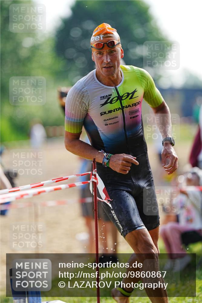 21.06.2026 - 29. Vierlanden-Triathlon LAZAROV Photography http://msf.ph/oto/9860867 21.06.2026 08:44:29 Schwimmen 34, 142, 196, 202 meine-sportfotos.de