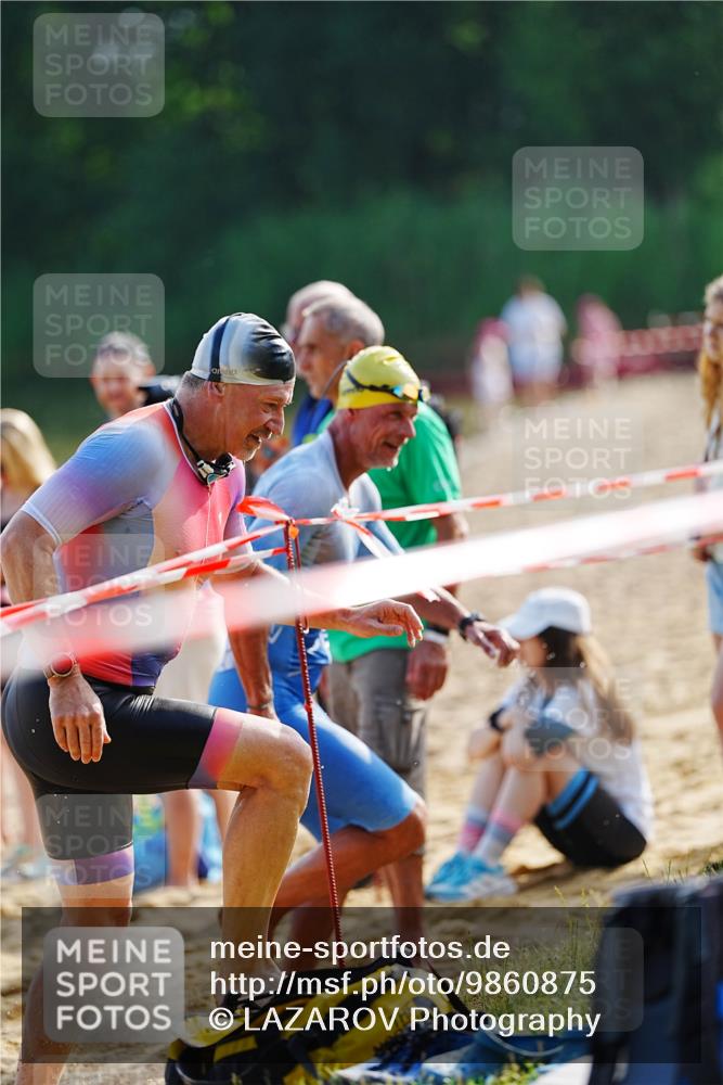 21.06.2026 - 29. Vierlanden-Triathlon LAZAROV Photography http://msf.ph/oto/9860875 21.06.2026 08:44:34 Schwimmen 142, 196, 202 meine-sportfotos.de