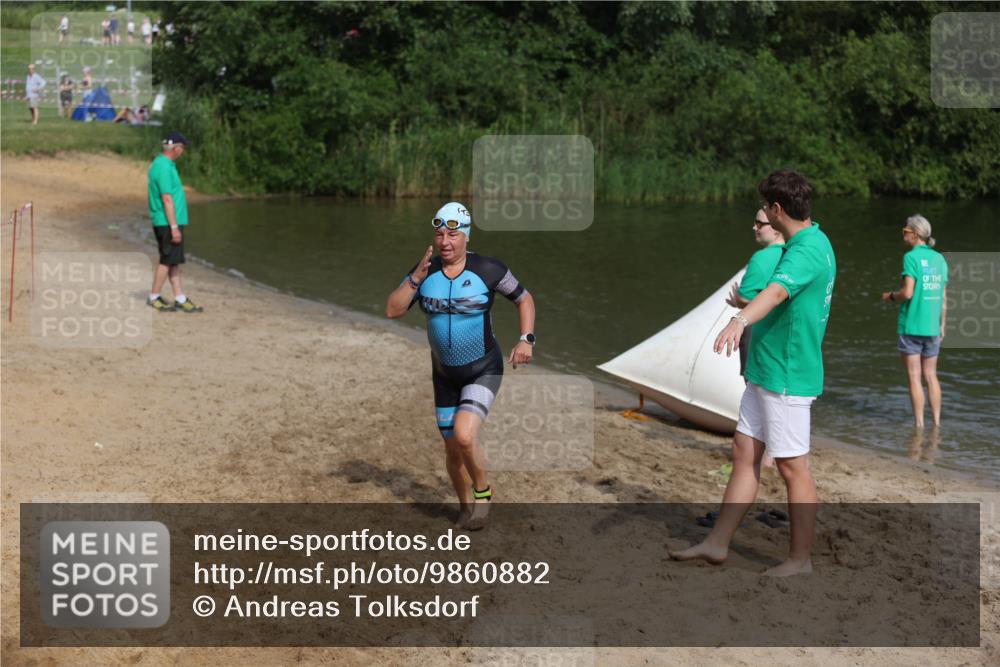 21.06.2026 - 29. Vierlanden-Triathlon Andreas Tolksdorf http://msf.ph/oto/9860882 21.06.2026 09:11:54 Schwimmen 300 meine-sportfotos.de