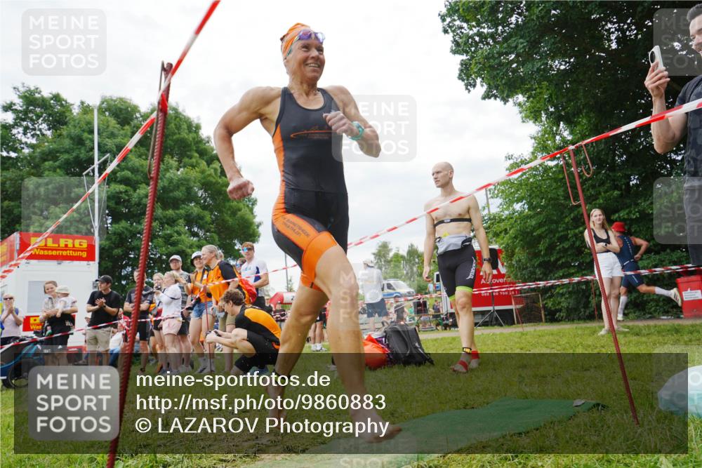 21.06.2026 - 29. Vierlanden-Triathlon LAZAROV Photography http://msf.ph/oto/9860883 21.06.2026 12:26:48 Schwimmen 994 meine-sportfotos.de