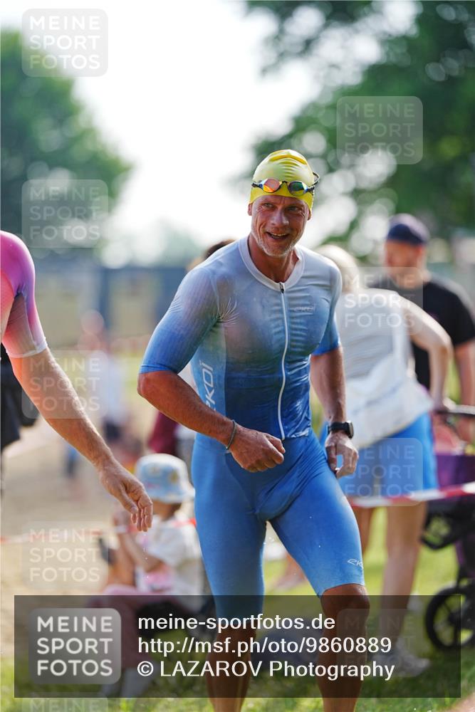 21.06.2026 - 29. Vierlanden-Triathlon LAZAROV Photography http://msf.ph/oto/9860889 21.06.2026 08:44:36 Schwimmen 39, 142, 196, 202 meine-sportfotos.de