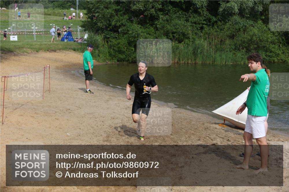 21.06.2026 - 29. Vierlanden-Triathlon Andreas Tolksdorf http://msf.ph/oto/9860972 21.06.2026 09:12:14 Schwimmen 272 meine-sportfotos.de