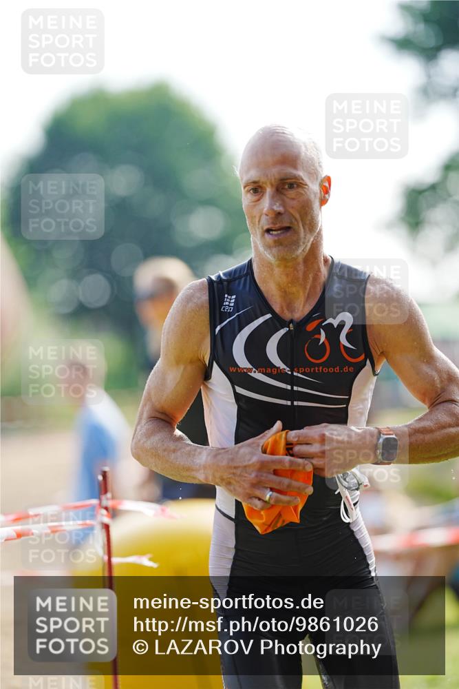 21.06.2026 - 29. Vierlanden-Triathlon LAZAROV Photography http://msf.ph/oto/9861026 21.06.2026 08:45:35 Schwimmen 69, 169, 173, 174, 219 meine-sportfotos.de
