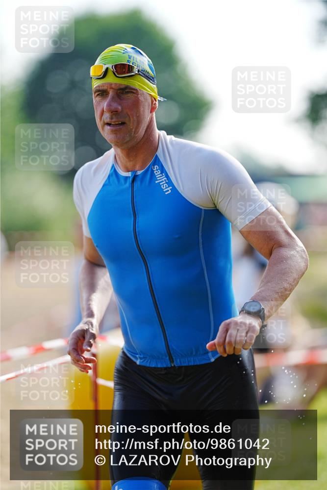21.06.2026 - 29. Vierlanden-Triathlon LAZAROV Photography http://msf.ph/oto/9861042 21.06.2026 08:45:51 Schwimmen 89, 141, 147, 165 meine-sportfotos.de