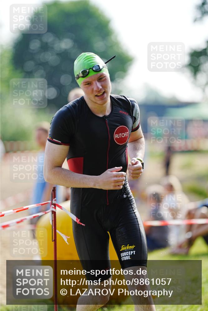 21.06.2026 - 29. Vierlanden-Triathlon LAZAROV Photography http://msf.ph/oto/9861057 21.06.2026 08:45:57 Schwimmen 89, 131, 141, 147, 165 meine-sportfotos.de