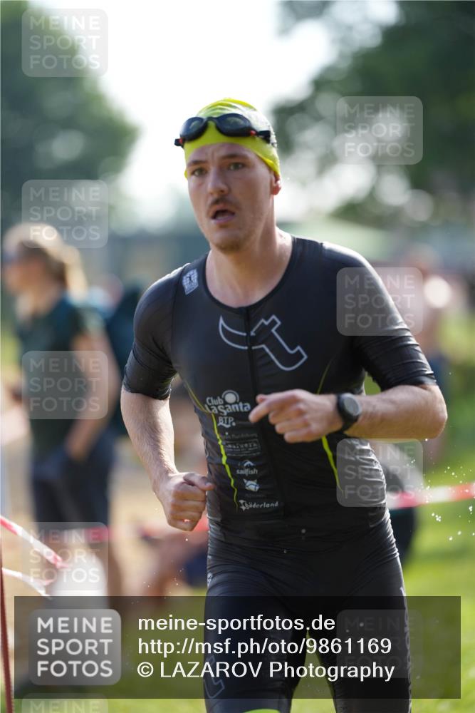 21.06.2026 - 29. Vierlanden-Triathlon LAZAROV Photography http://msf.ph/oto/9861169 21.06.2026 08:47:15 Schwimmen 40 meine-sportfotos.de